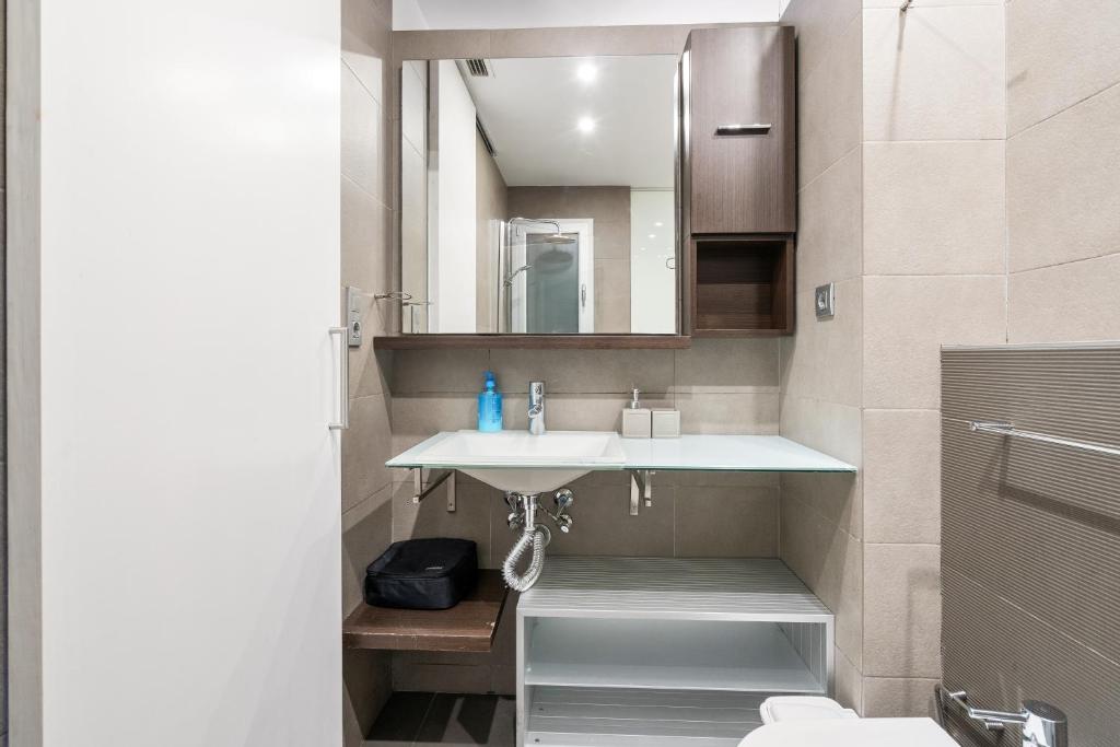 Booking.com: Hotels in Barcelona. Book your hotel now! photo 3