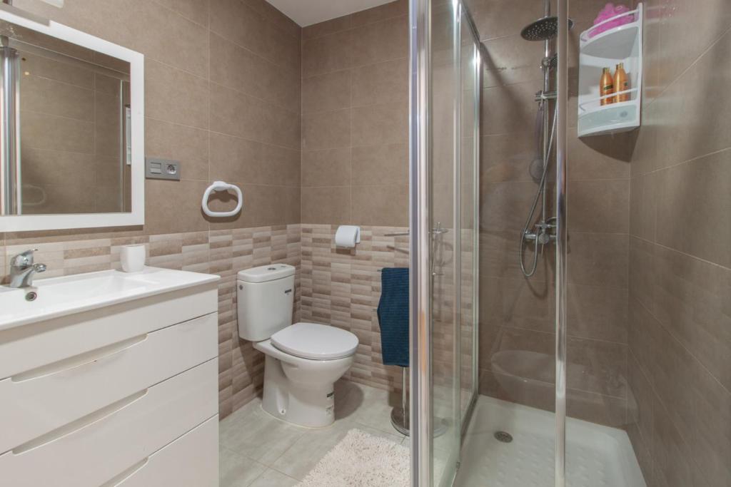 Spacious Apartment in a Residential area photo 3