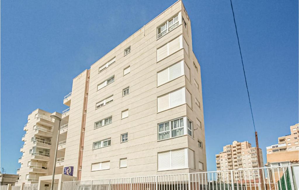 Stunning Apartment In Torrevieja photo 2