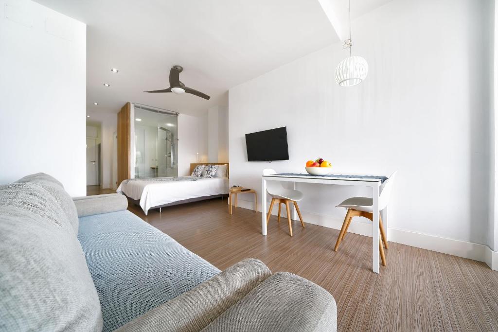 Estudio con terraza vista mar photo 3