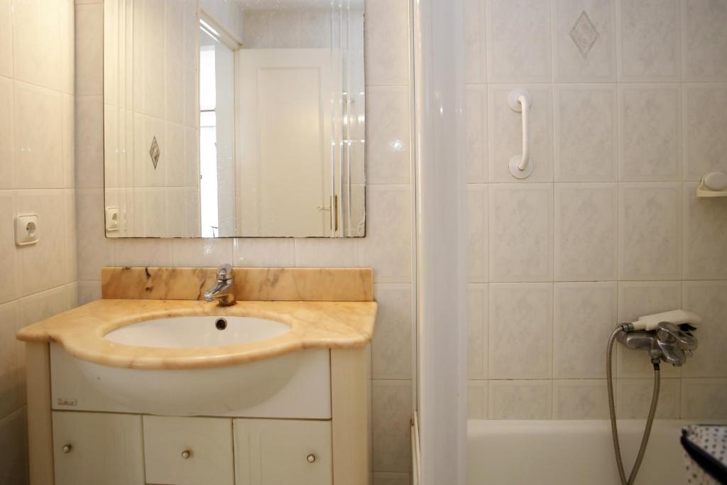 AT060 Primera línea de la playa La Paella photo 3