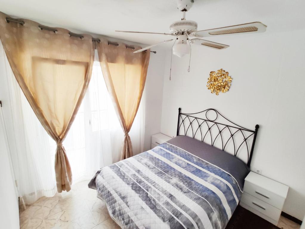 Sunny apartment near the beach photo 2