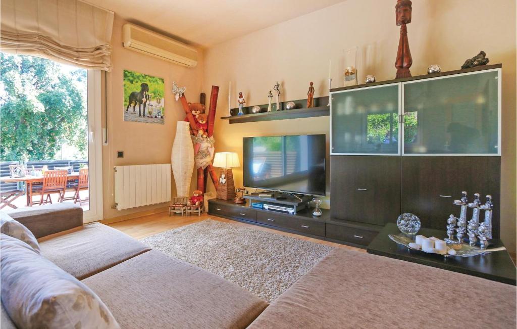 Nice Home In St Cebrià De Vallalta photo 2