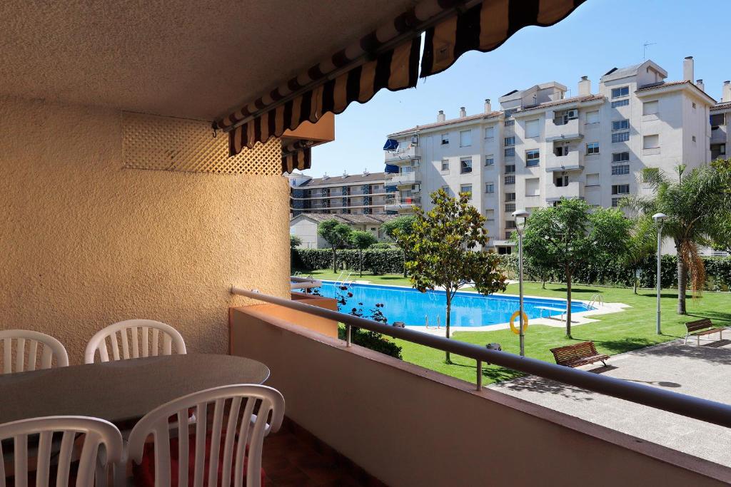 AT070 Piscina, 4 habitaciones, a 180m de la playa — photo 1