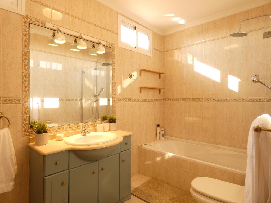 Top Floor (Atico) Apartment Close to Beach photo 3
