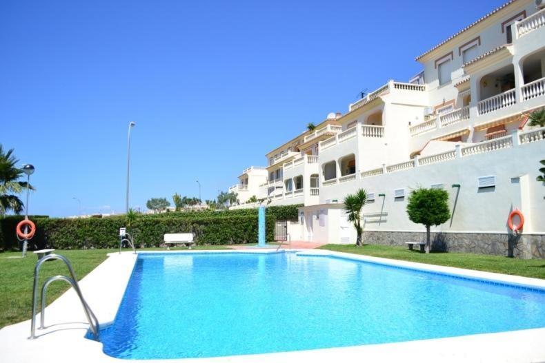 SHR063 Bonito apartamento reformado en Torrox Park photo 2
