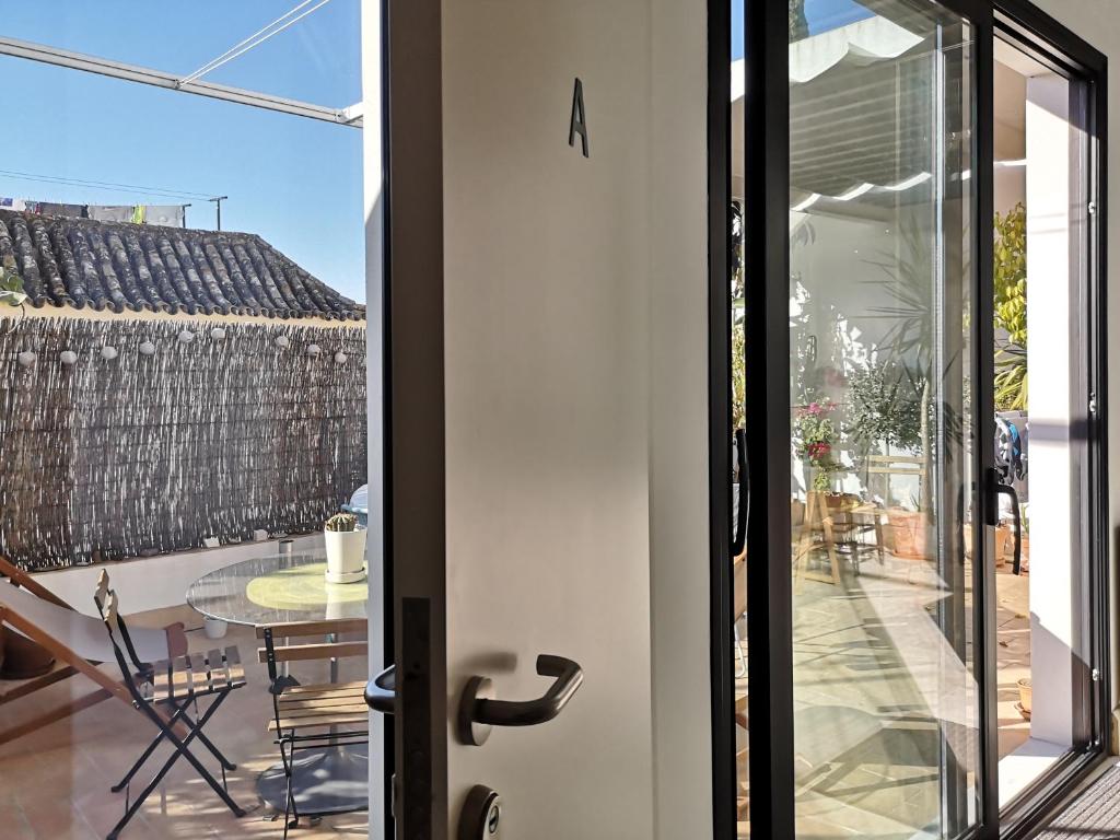White Room Alameda photo 2