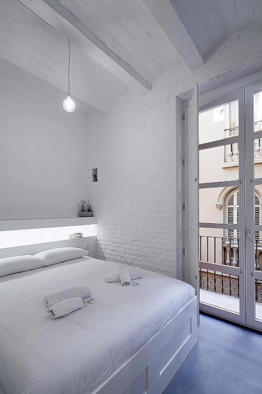 Splendid houses in Valencia photo 2