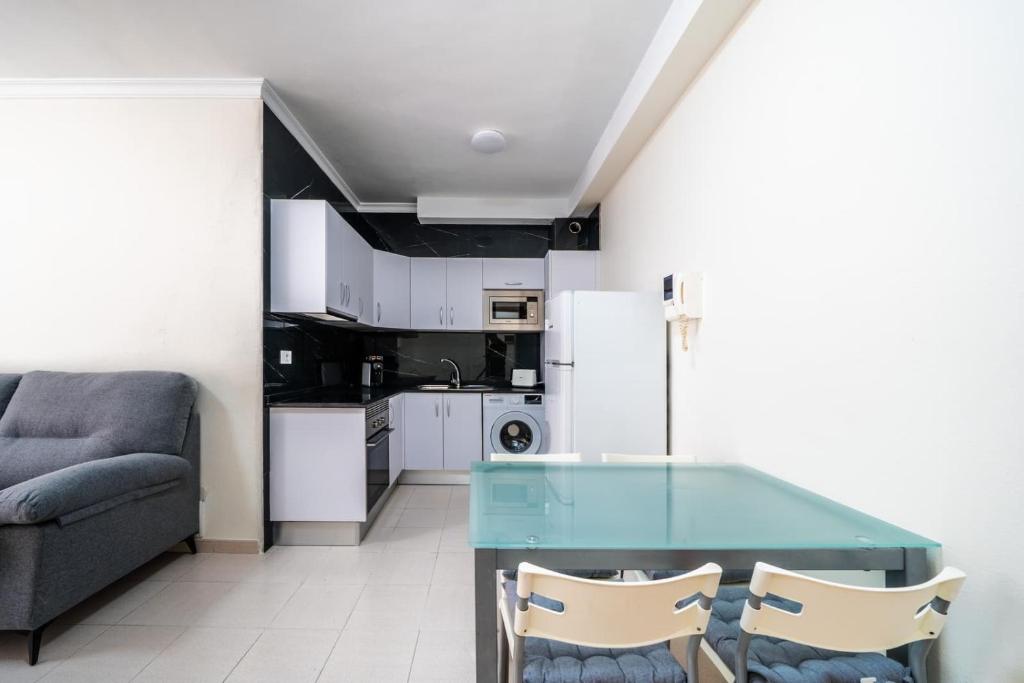 Terraza 22 - Las Canteras Stay photo 3