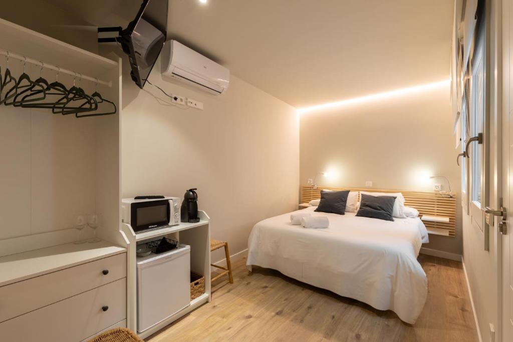 Double Room in ToledoRooms VistaPark — photo 1