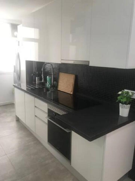 Modern Renovated 2 Bdrm - Las Canteras — photo 1