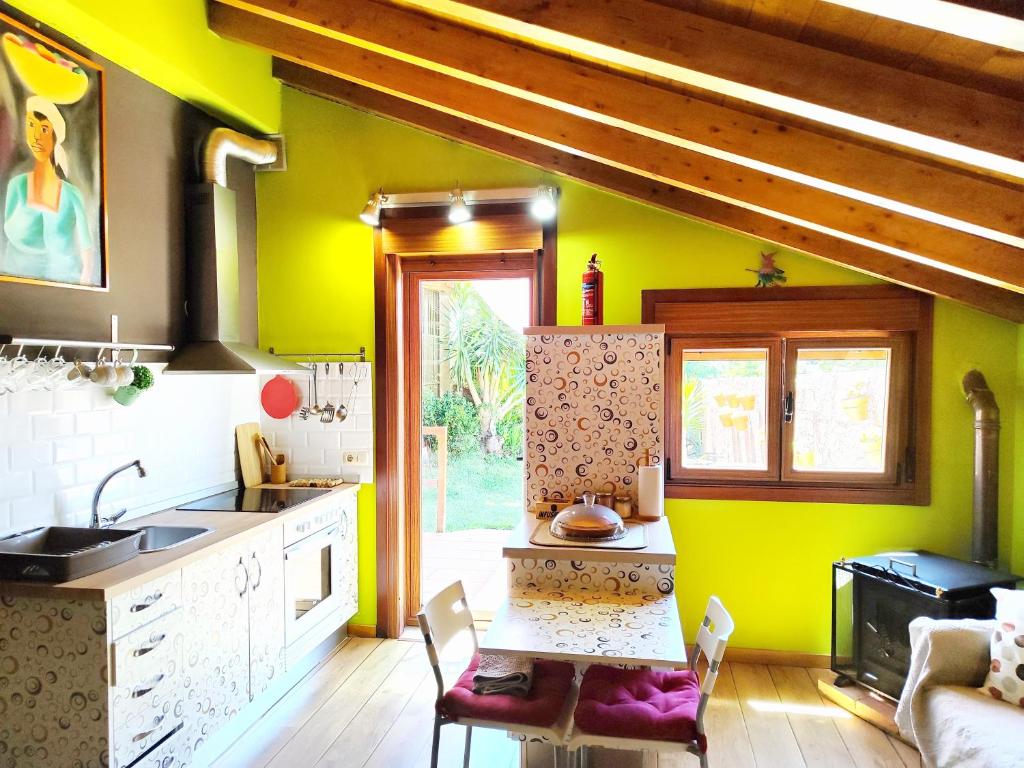 Tranquila casita de invitados en Vigo con chimenea photo 3