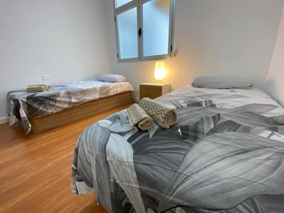 Sand & Sun - 2 Bedrooms Apartment 50m beach photo 2