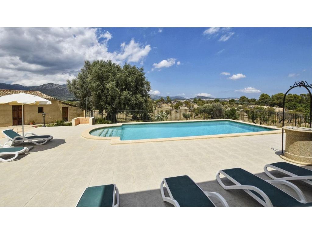 House in Majorca with Pool and Mountain Views photo 2