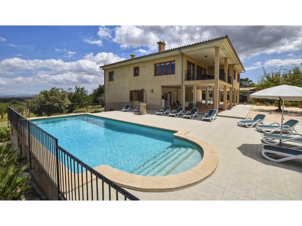 House in Majorca with Pool and Mountain Views photo 3