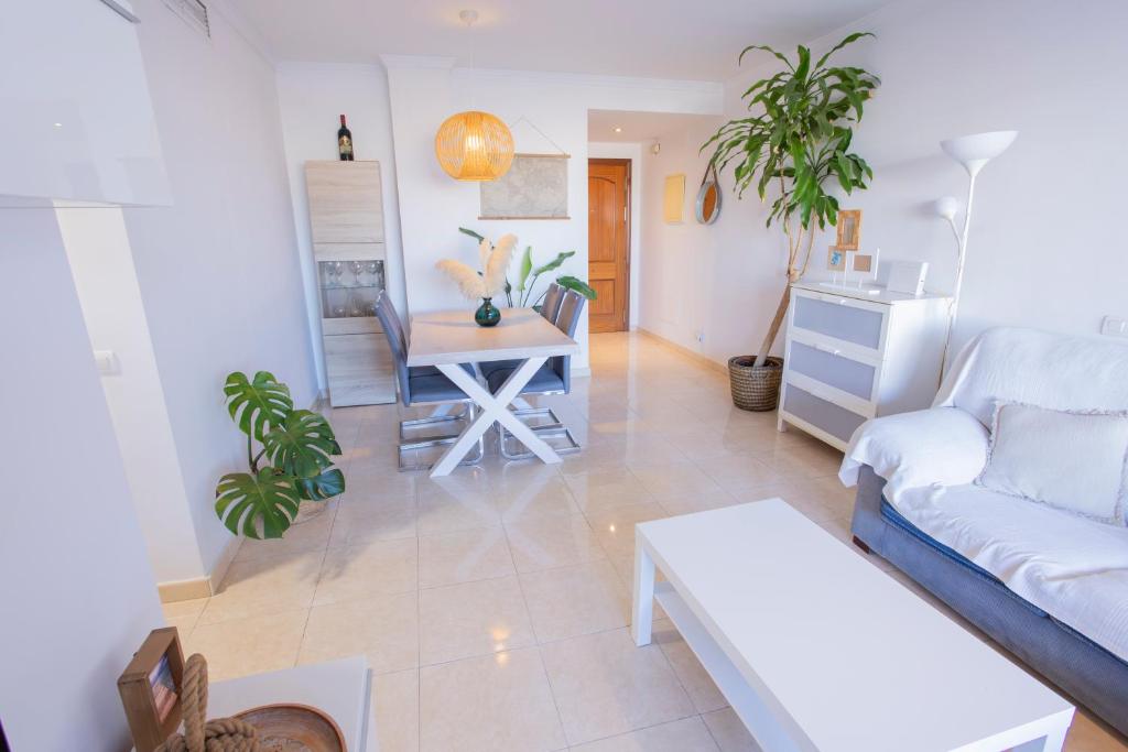 Estepona Parque Central — photo 1