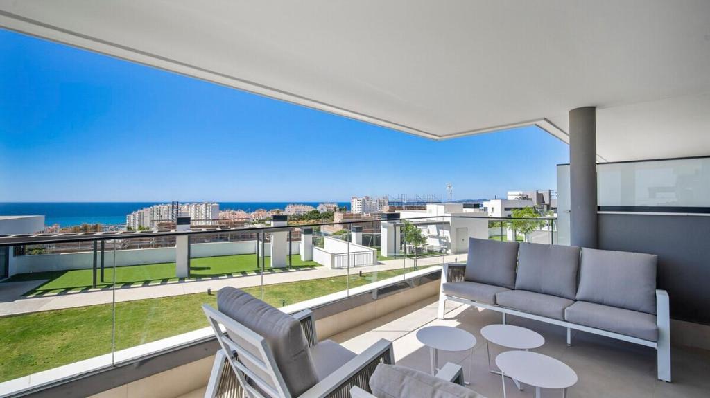 Apartment with sea view and gym photo 2