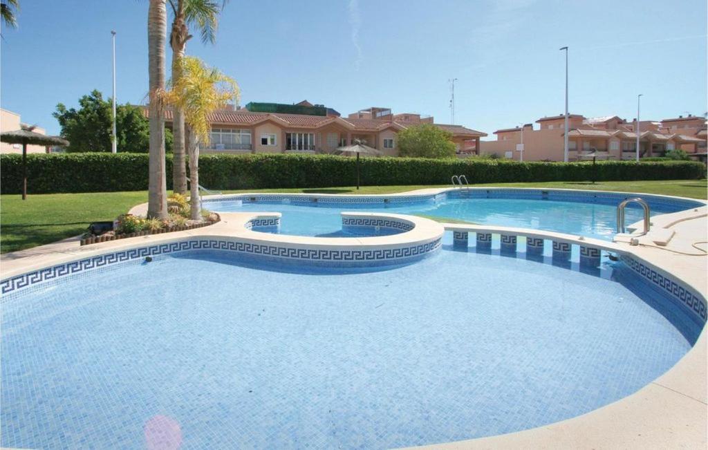 Soleada casa con piscina R50 by Novadesta — photo 1
