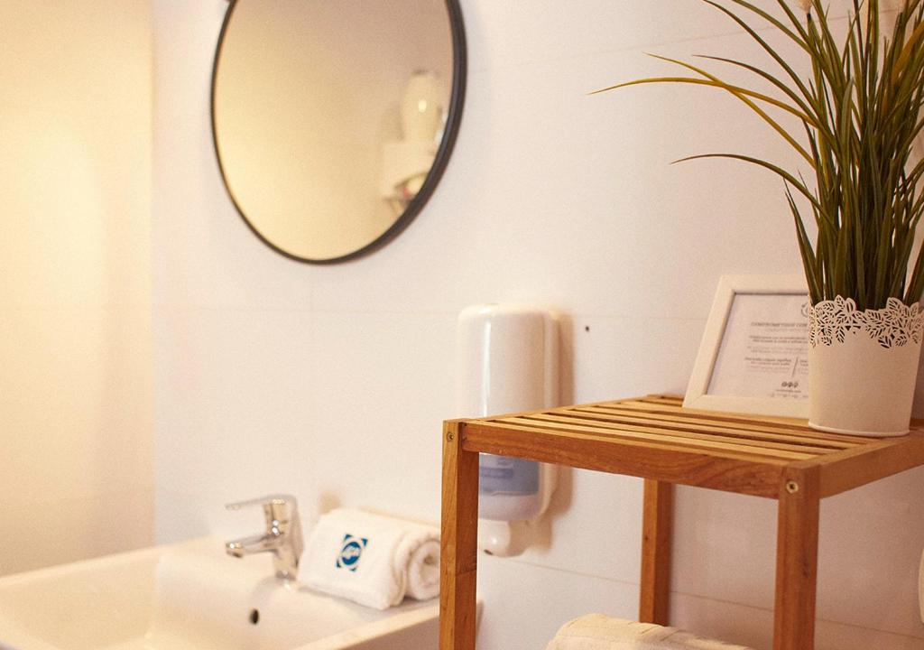 ISA Sevilla Suites photo 3