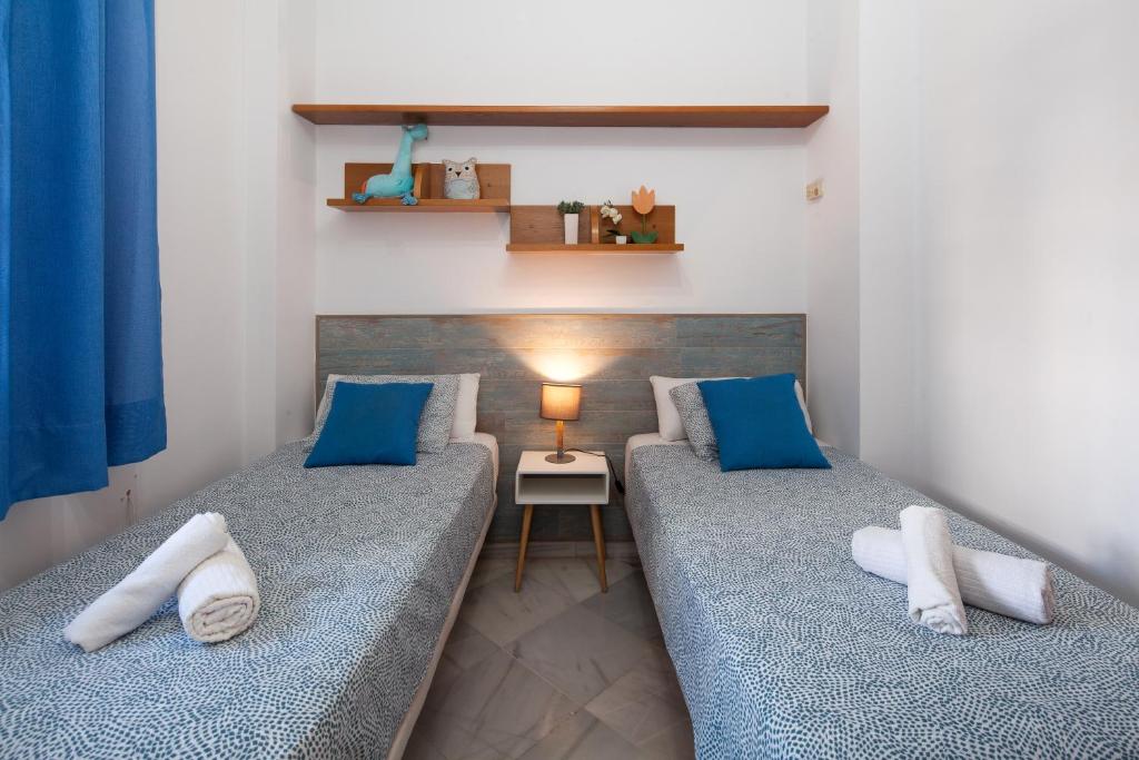 Wonderful 3 bedroom flat in the heart of Triana photo 2