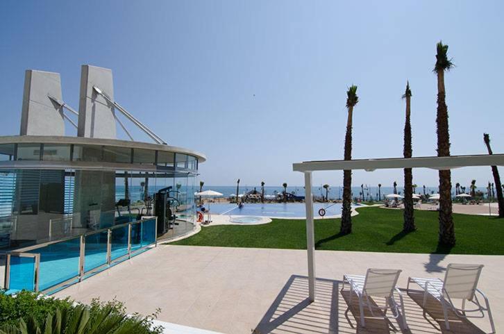 Sea Senses Blue Ocean photo 3