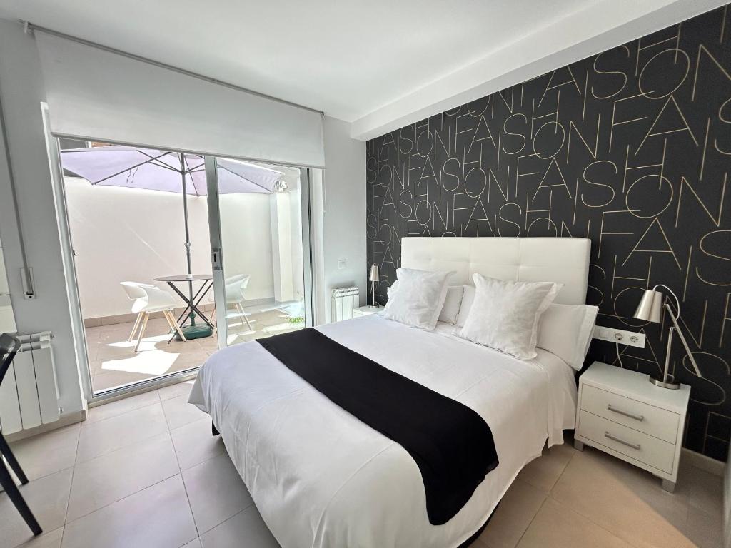 Hostal Somnis photo 2