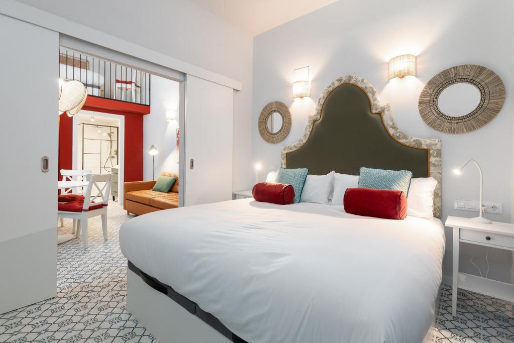 The Little Village Apartments photo 2