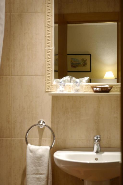 Hotel Torrezaf photo 3