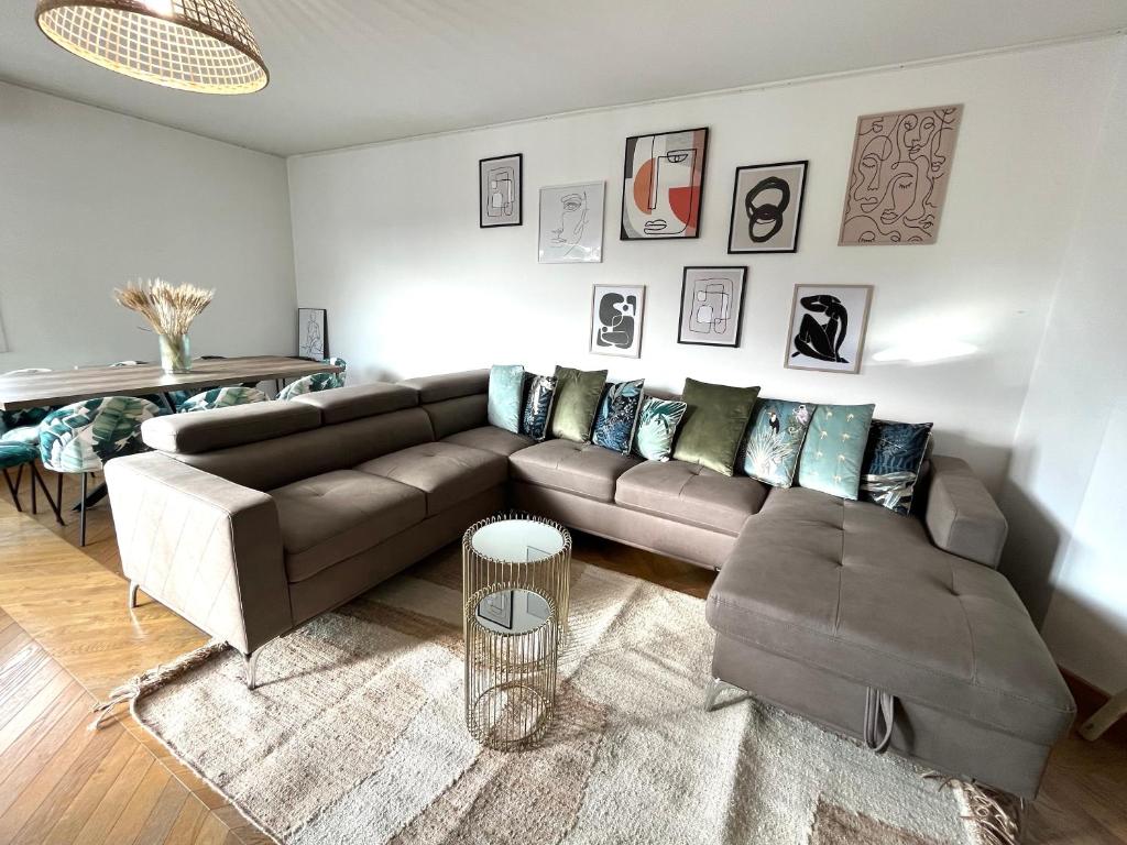 Booking.com: Hotels in Issy-les-Moulineaux. Book your hotel now! — photo 1