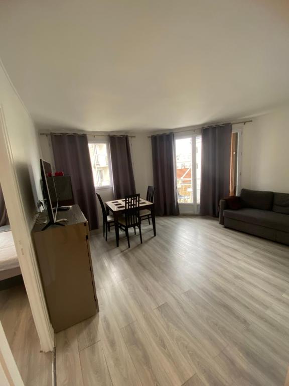 Appartement Lambrechts Courbevoie — photo 1