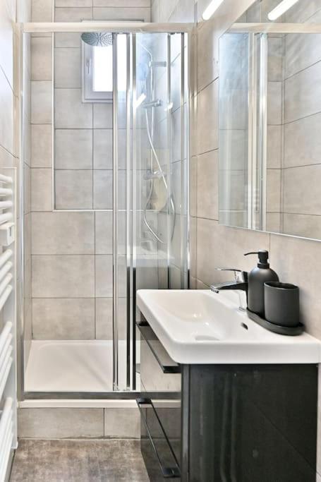 Appartement Vue panoramique sur la capitale photo 3