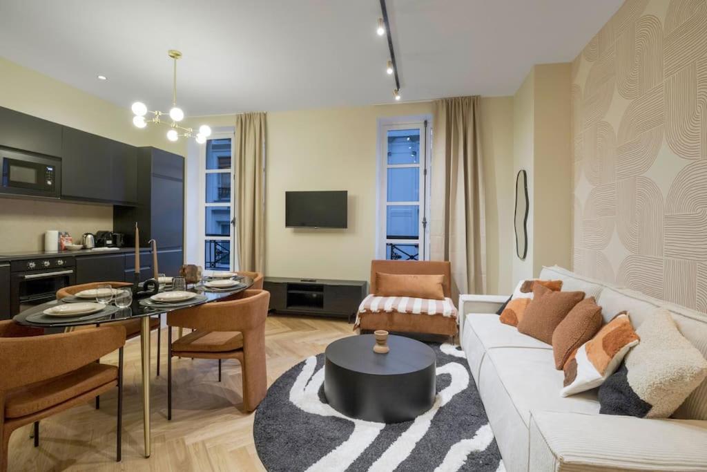 Booking.com: Hotels in Paris. Book your hotel now! photo 2