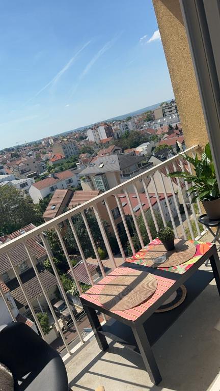 Booking.com: Hotels in Puteaux. Book your hotel now! photo 2