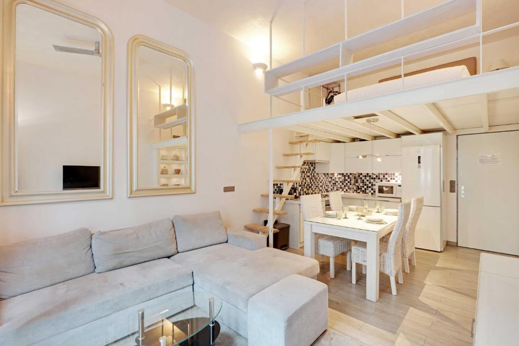 Amazing appartement 2BR 6P Champs Elysées — photo 1