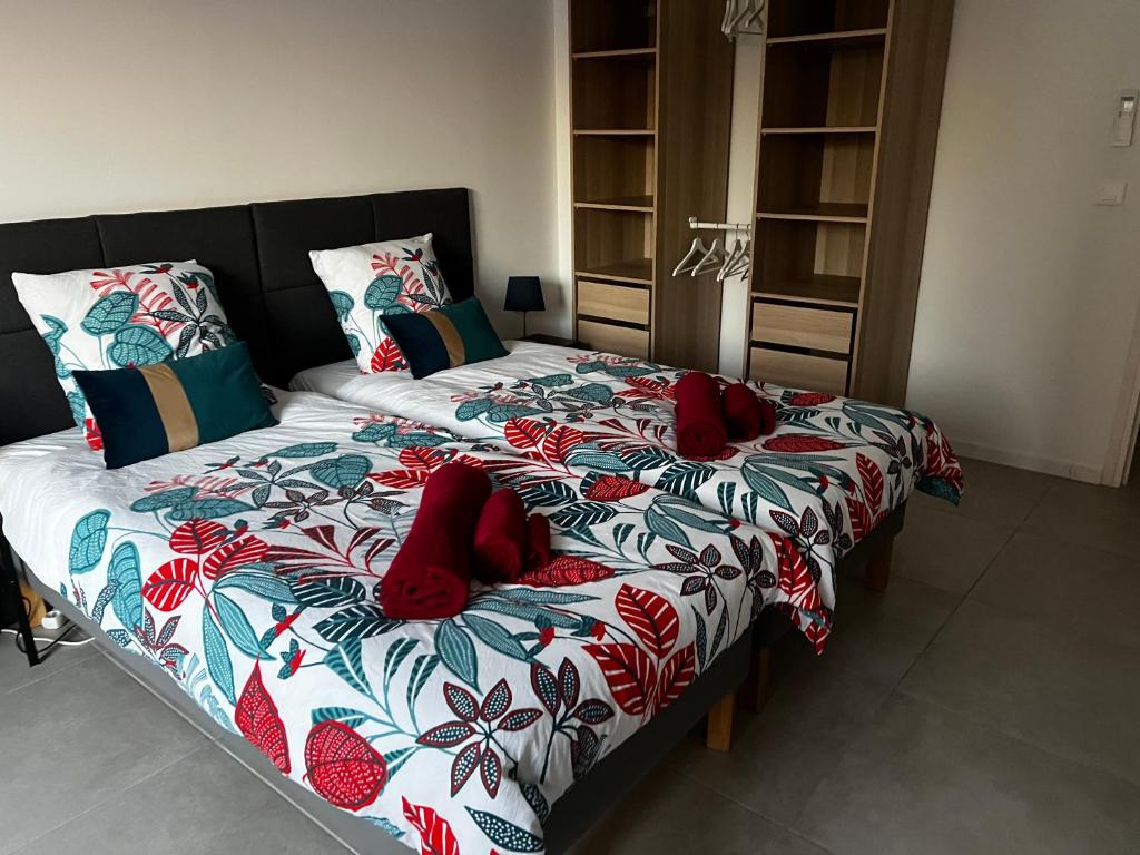 F1 4-Bedrooms Villa with Parking photo 2