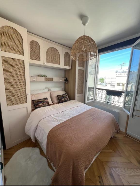 Appartement canal Saint Martin cosy et lumineux — photo 1