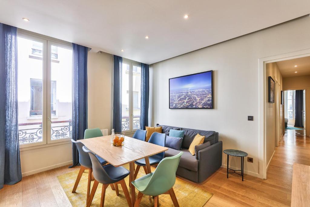 71 - Amazing Apartment in Le Marais — photo 1