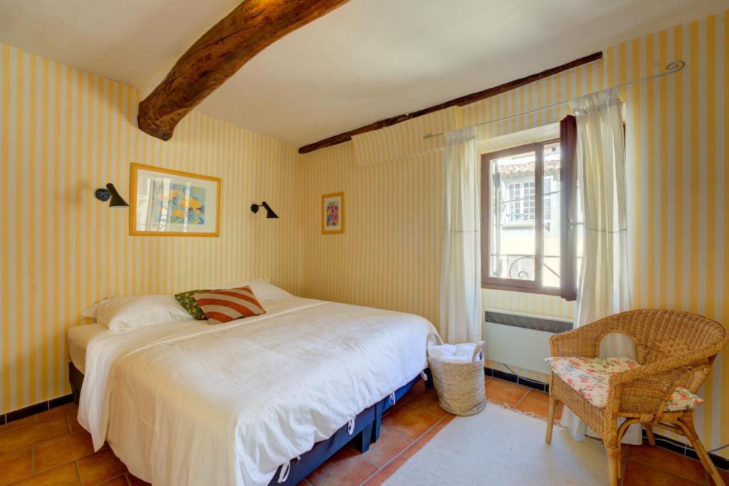 Ancienne Mairie Vieux Village Roquebrune 3 bedroom apartment photo 2