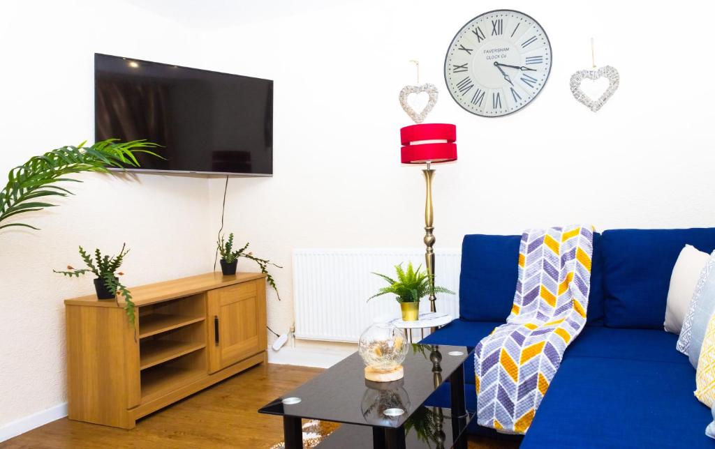 MK SHORTSTAY DELUXE- Conniburrow — photo 1