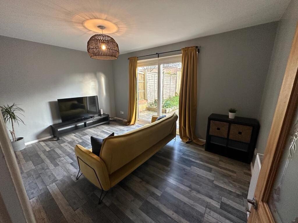 Booking.com: Hotels in Milton Keynes. Book your hotel now! — photo 1