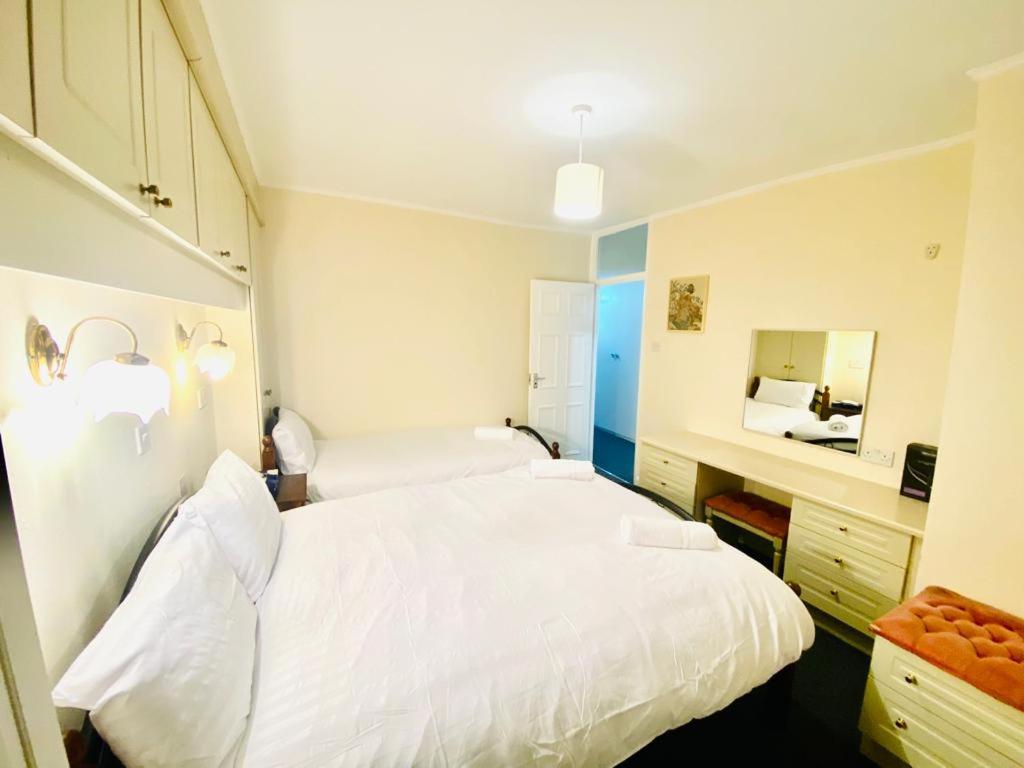 Booking.com: Hotels in London. Book your hotel now! photo 3