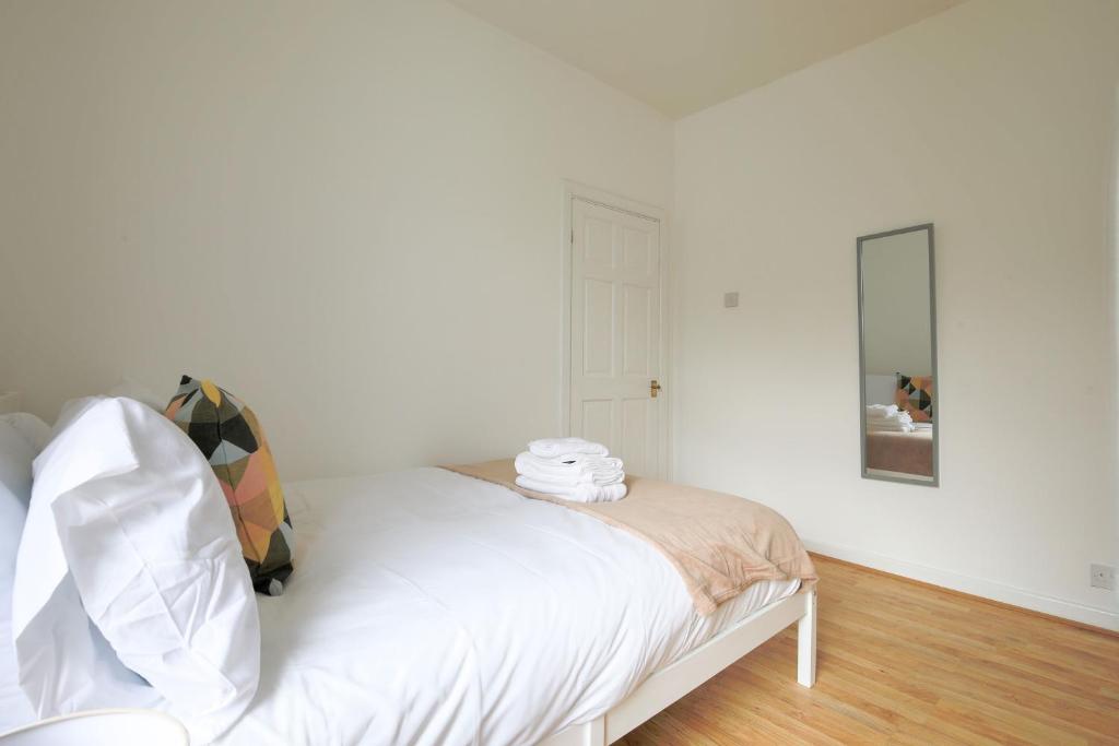 Booking.com: Hotels in Cardiff. Book your hotel now! photo 2