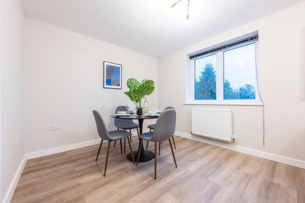 Booking.com: Hotels in Cardiff. Book your hotel now! photo 2