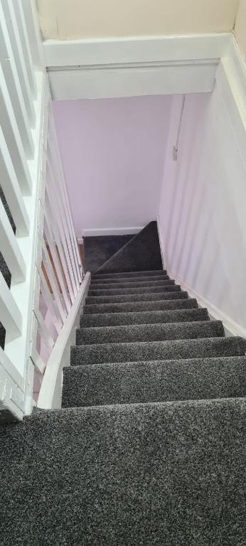 Dudley Road apartments photo 3
