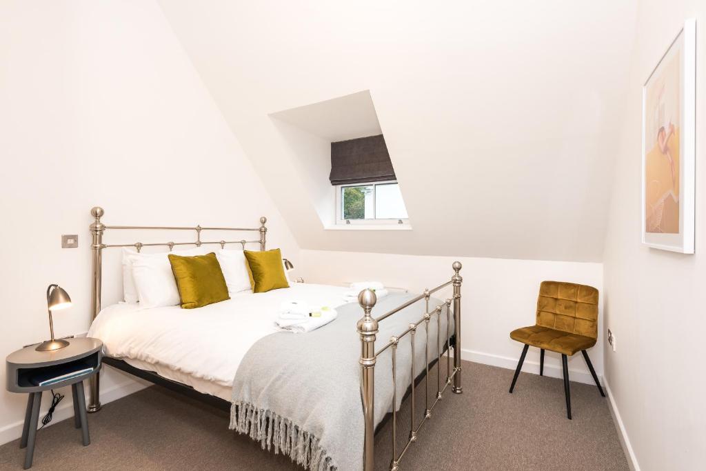 12 Bootham Court Stylish Modern 2-Bed Flat in York with Parking Pass the Keys photo 2