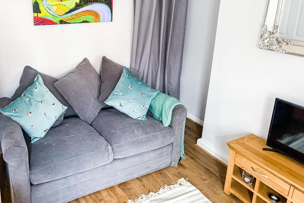 The Knavesmire - Quaint Victorian Home - Free Parking - Pet Friendly photo 3