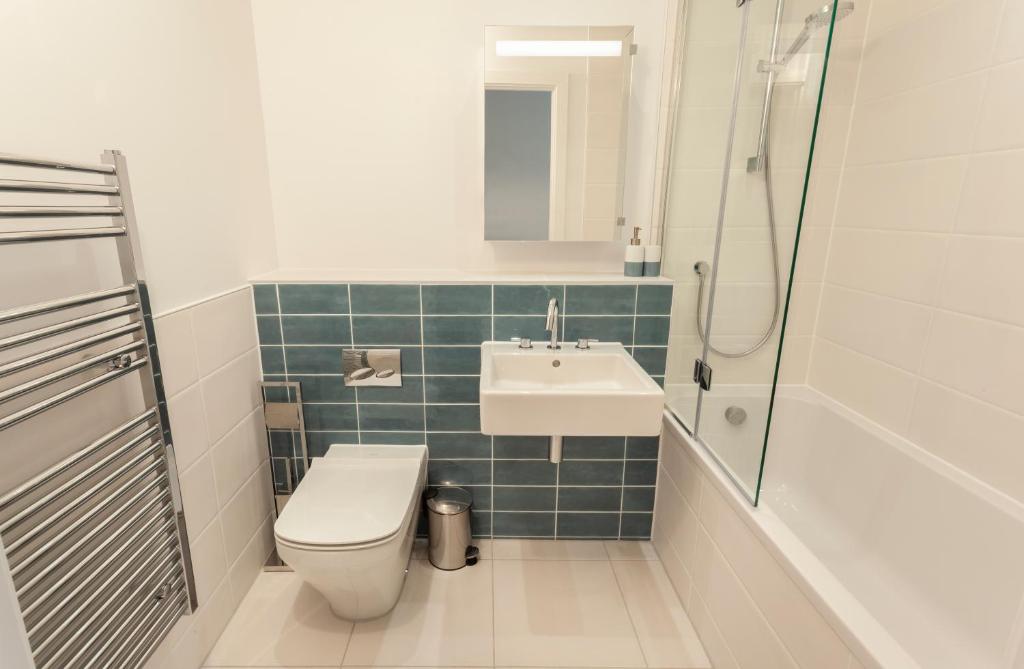 12 Middlecombe - Luxury Apartment at Byron Woolacombe photo 3