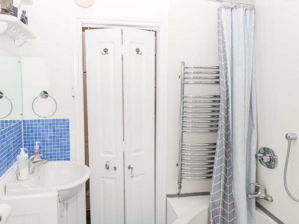 3 Station Cottages photo 3