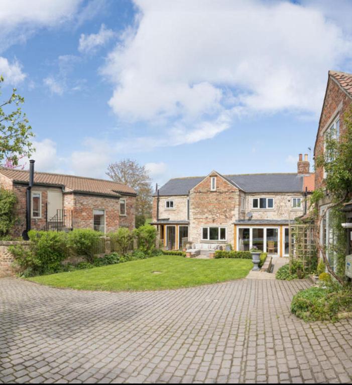 Tanyard Cottage - Whixley photo 3