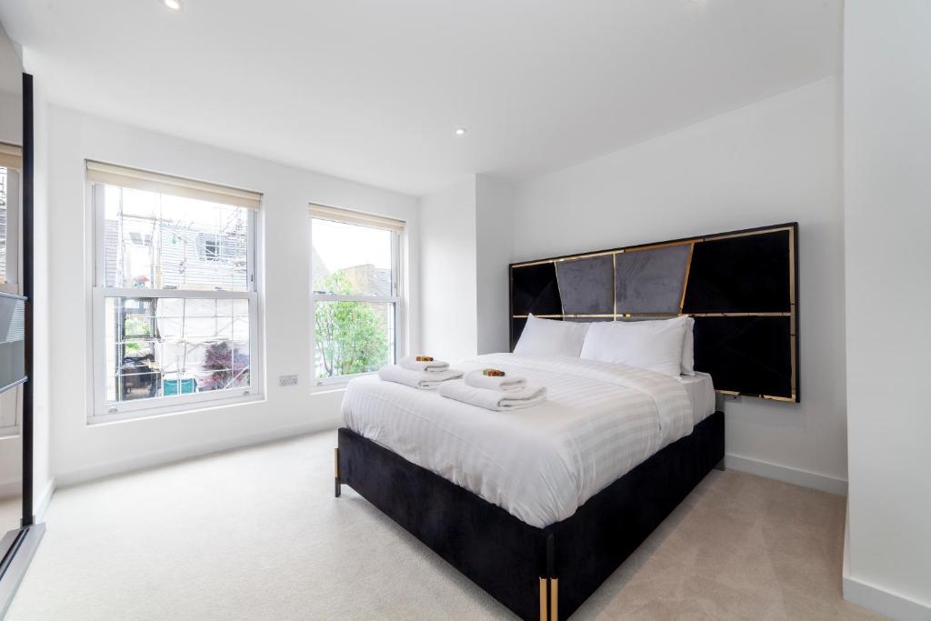 Booking.com: Hotels in Brentford. Book your hotel now! photo 3
